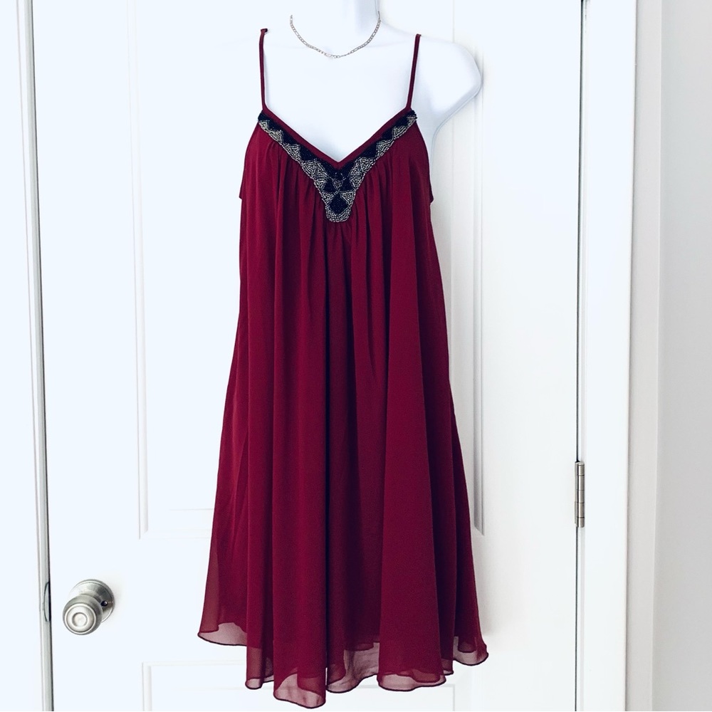 Express maroon beaded trapeze dress Size S EUC